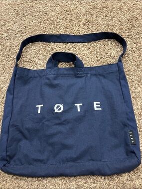 Tøte navy canvas bag
